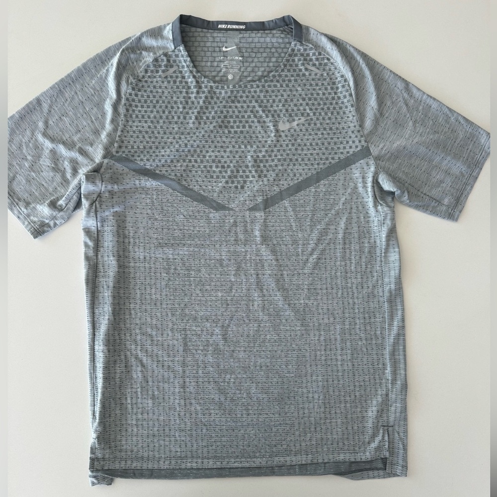 Nike TechKnit Men's Dri-FIT ADV Short-Sleeve Running